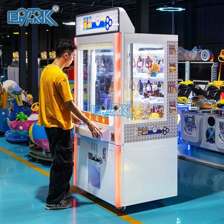 15 Lots Lucky Master Vending Machine
