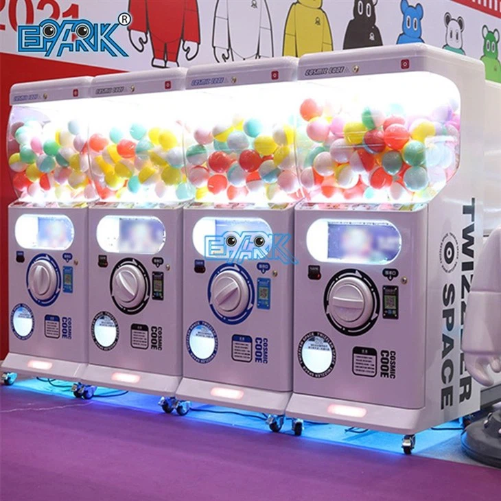 Cute Bear Capsule Toy Machine Vending Machine